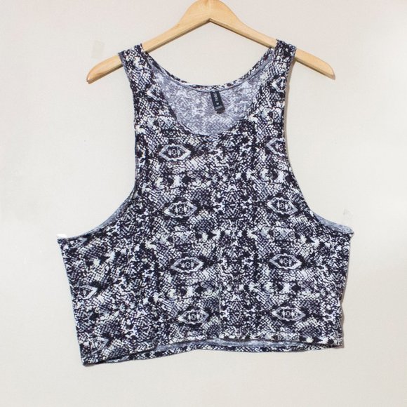 Snakeskin Tank Top - 2/$20 - Gray animal print EUC - Picture 7 of 8